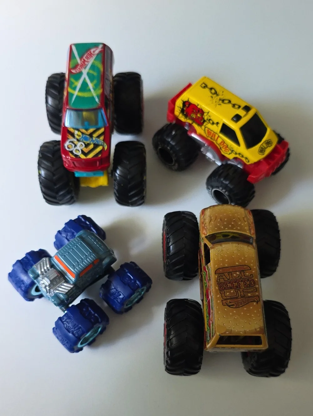 Hot Wheels Monster Trucks DEMO DERBY All Beefed Up Burger And #68 Monster Trucks